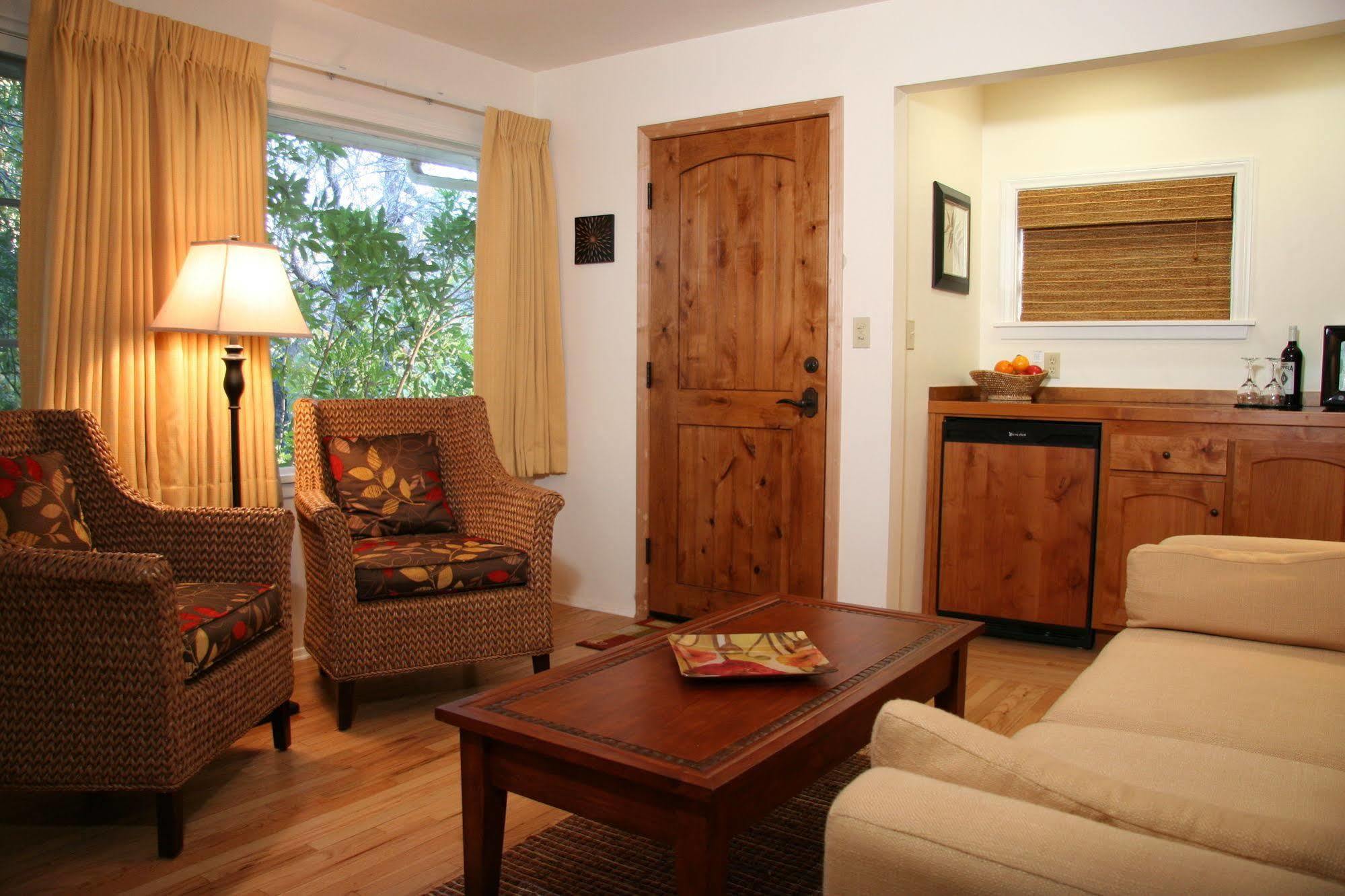 Ojai Retreat & Inn Exterior photo