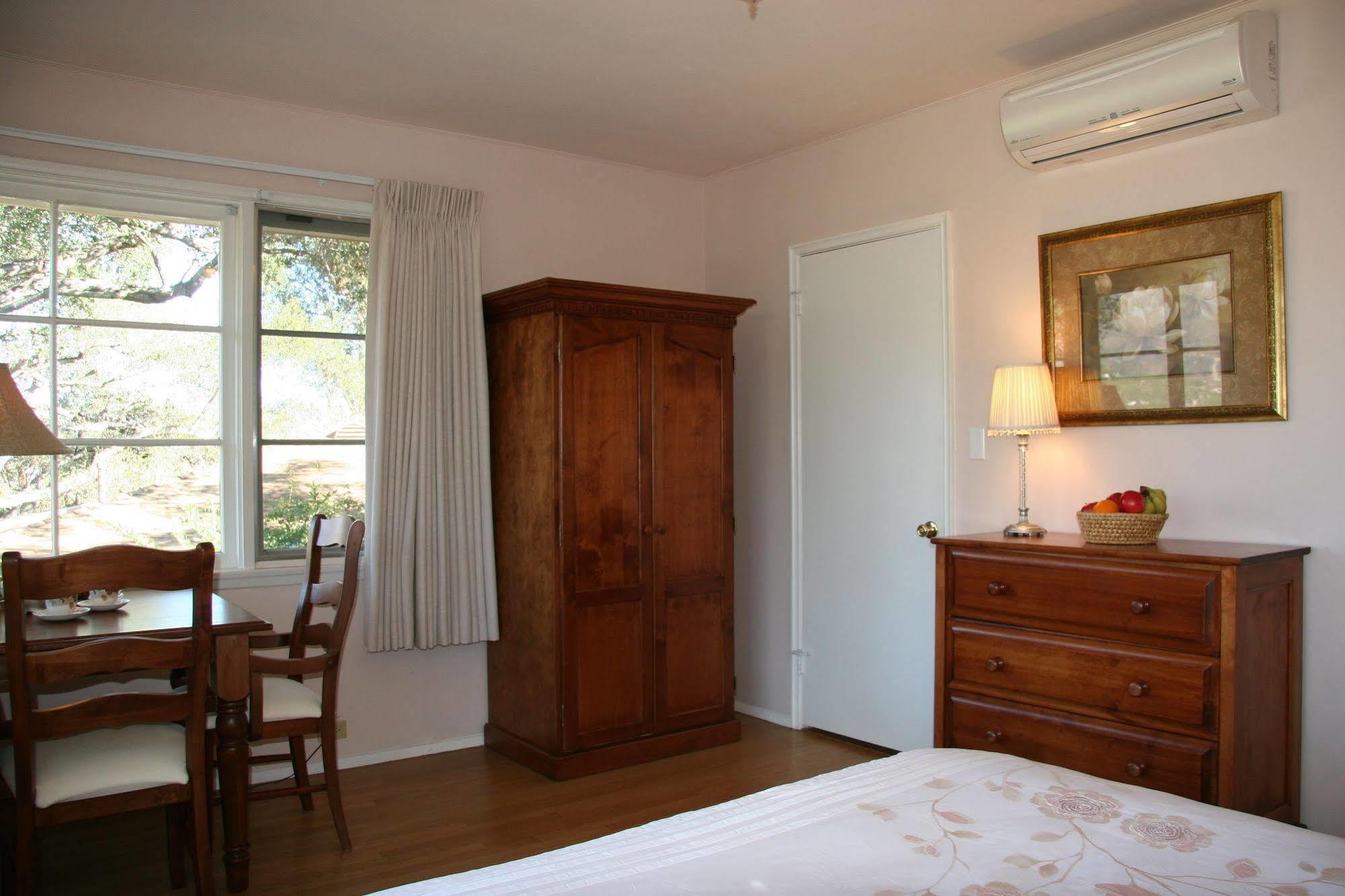 Ojai Retreat & Inn Exterior photo