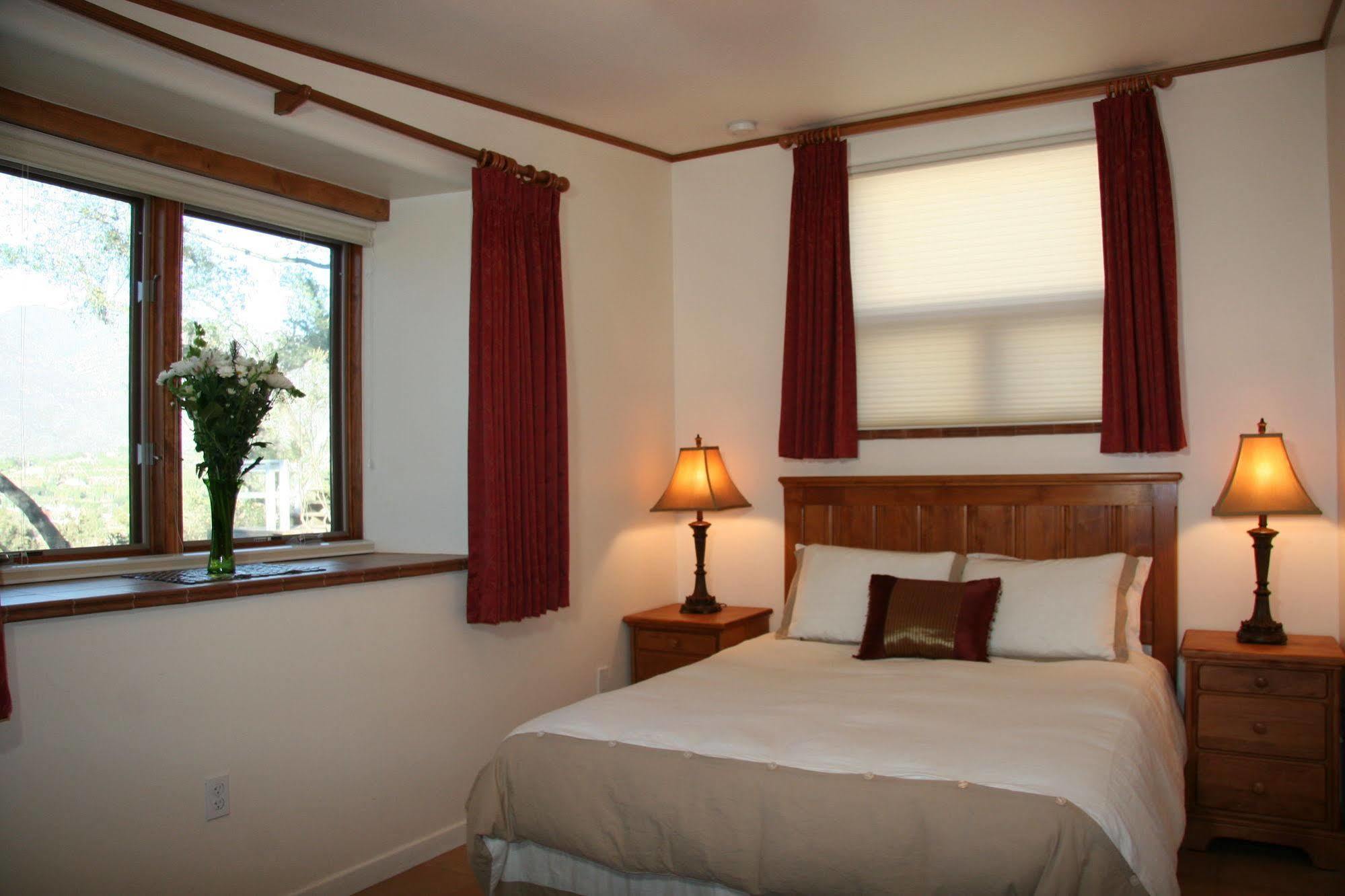 Ojai Retreat & Inn Exterior photo