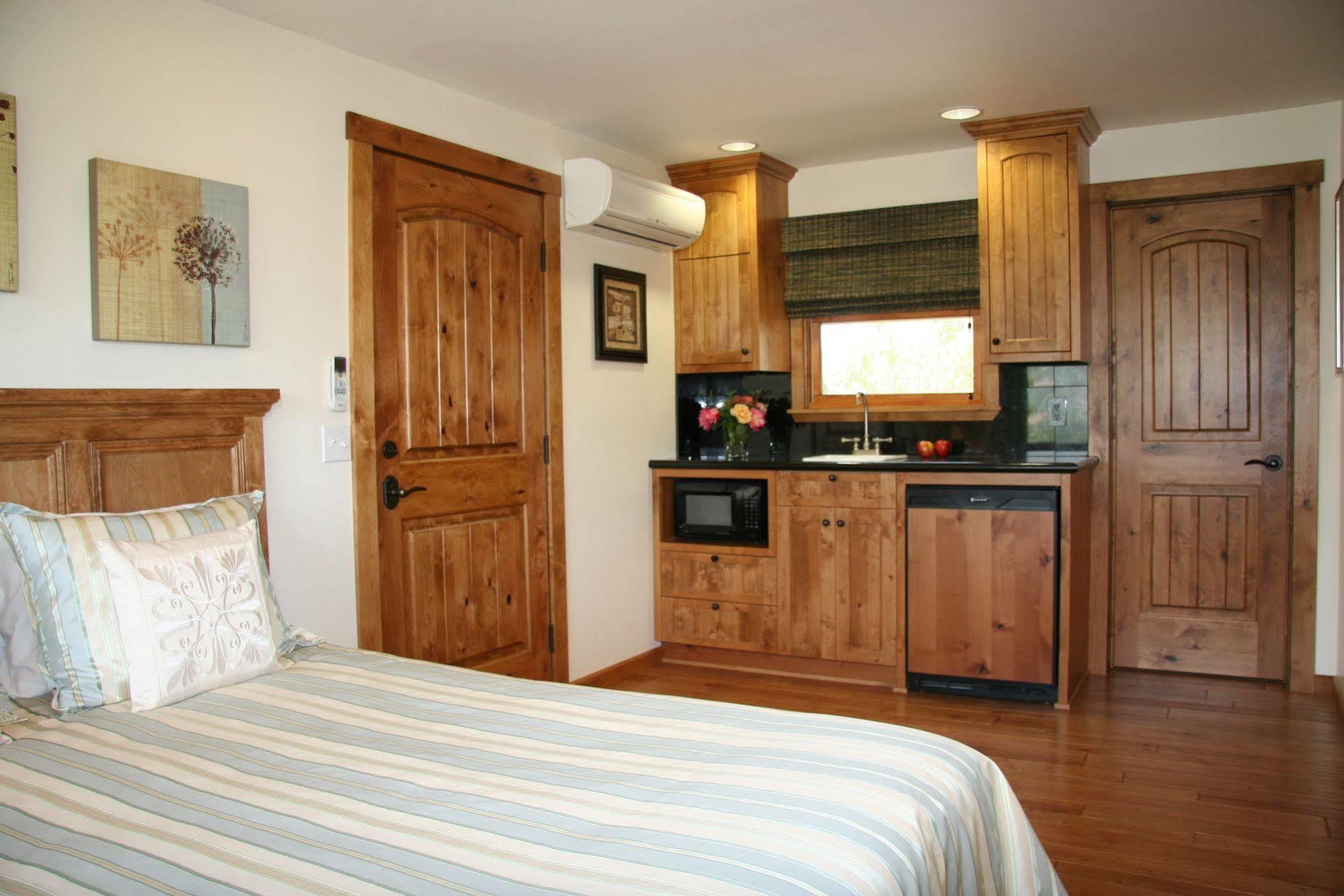 Ojai Retreat & Inn Exterior photo